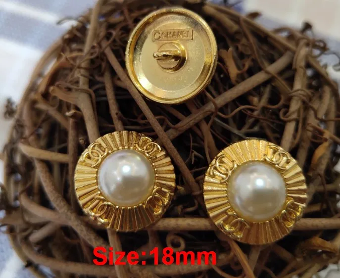 Wholesale 10 pcs fashion High-grade metal silver whiteFlower jacket Overcoat Shirt Cotton coat Button size 25mm Free shipping - Цвет: NO12 size 18mm