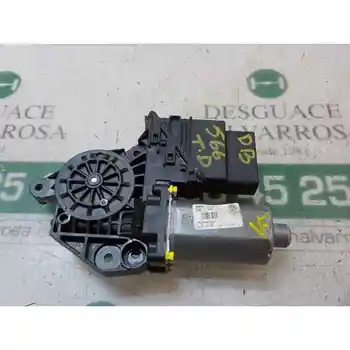 

WINDOW MOTOR REAR RIGHT VOLKSWAGEN GOLF VI (5K1) Advance Bluemotion 5K0959704D BOSCH 0130821431 18 PINS [16265687]
