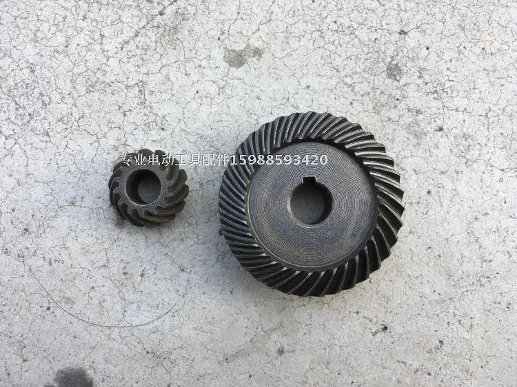 

35 TeethAngle Grinder Gear Polishing Machine Bevel Gear Cutting Machine Installed Accessories