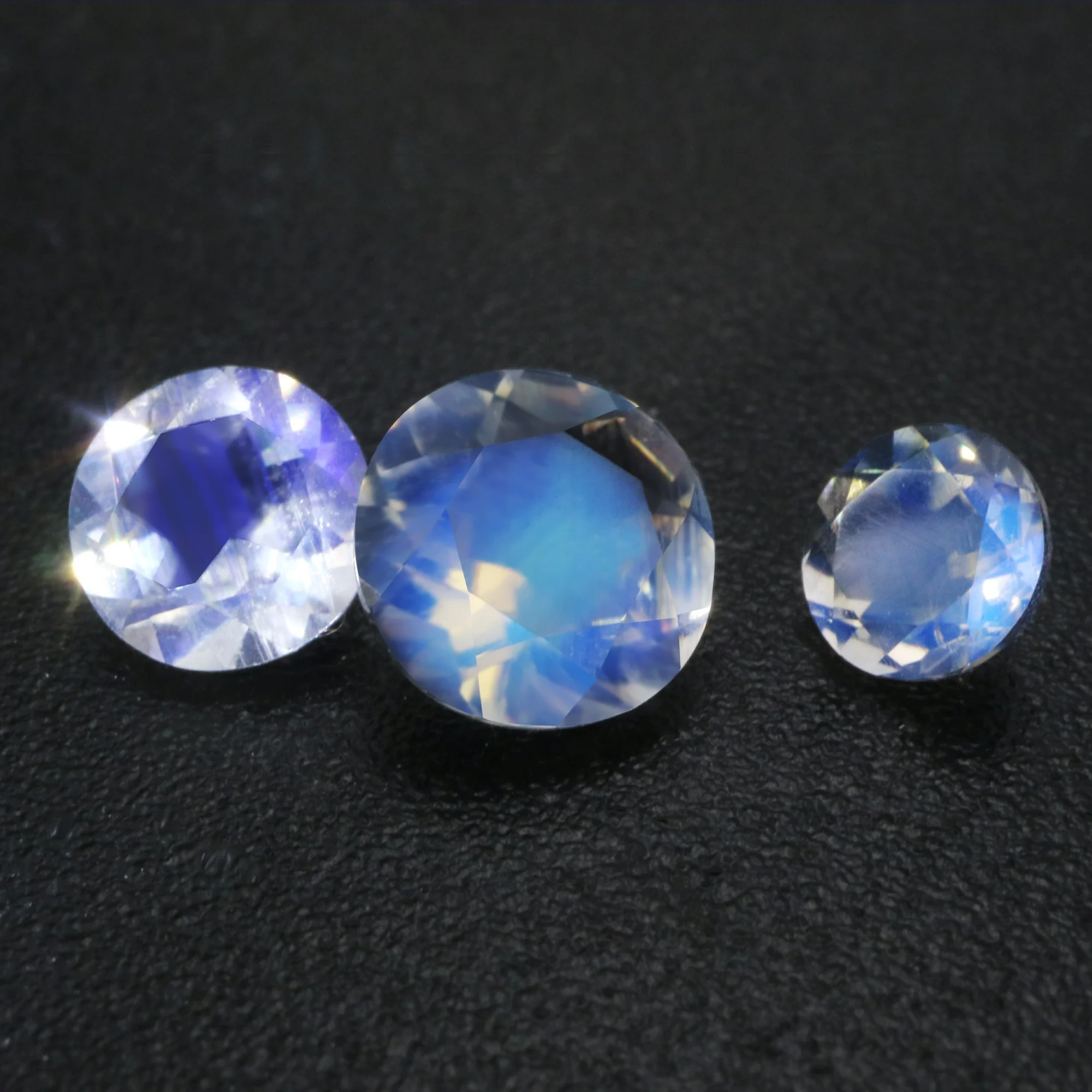 1Pcs Round Blue Moonstone June Birthstone Faceted Cut AAA