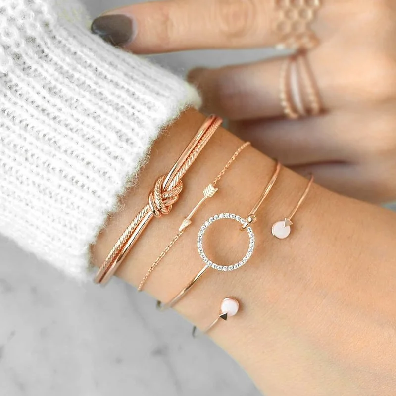 

4Pcs Vintage Arrow Round Crystal Cuff Bracelet Set Fashion Knotted Geometric Opening Chain Bracelets Kit Party Bohemian Jewelry