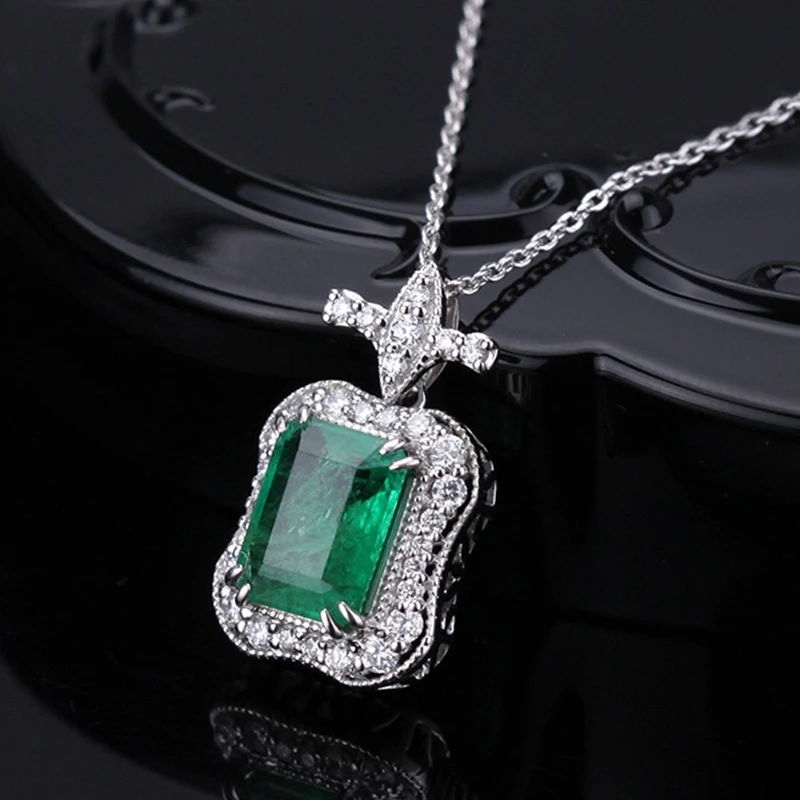 12087490154_1676156516