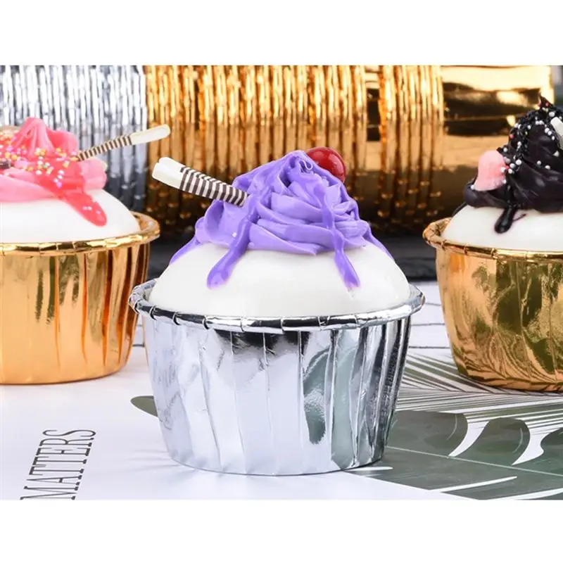 200 Pcs Curled Cake Paper Cups Heat-resistant Muffin Cup Cake Holder Cupcake Wrappers Baking Accessories(Random Color