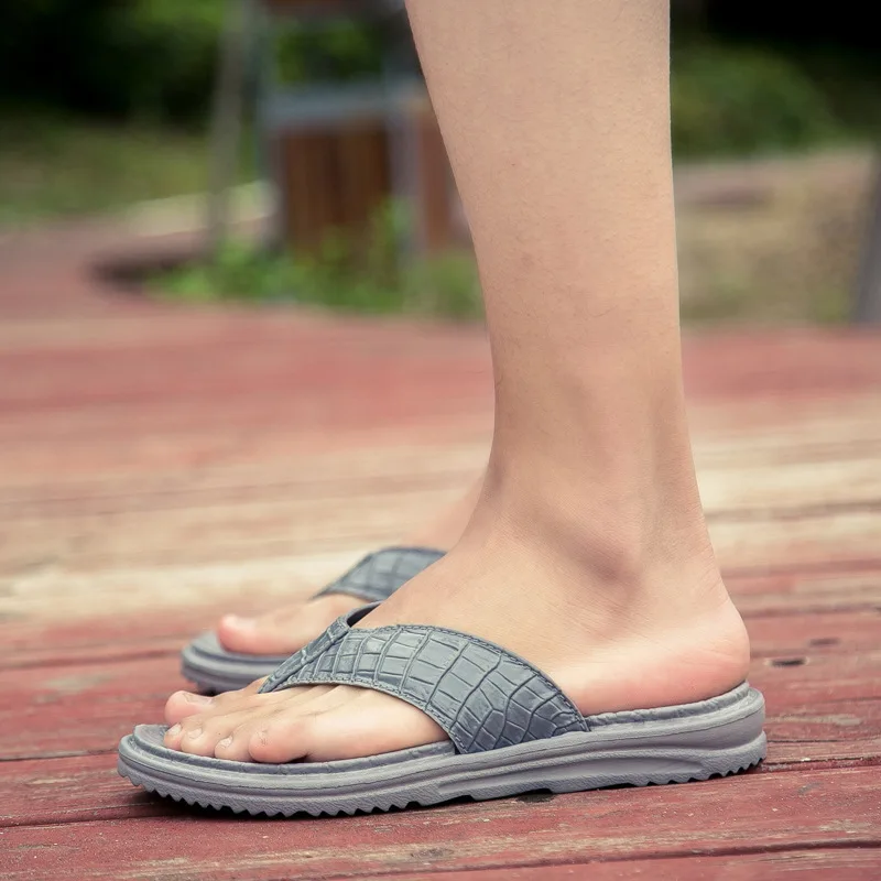 

2019 Summer Fashion Flip-flops MEN'S SHOES Sandals Anti-slip Sandals Light MEN'S SHOES