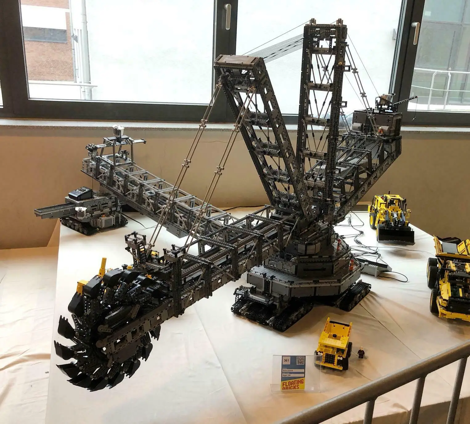 MOC 42055 Giant bucket wheel excavator by MOCBrickLand