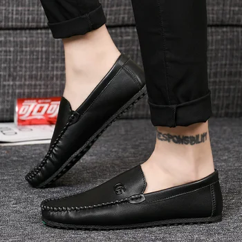 

Casual shoes For Men fashion Low Snekers Light breathable Peas shoes Explosion Comfortable Men Loafers Shoes Trend Flats Shoes