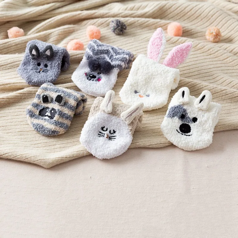 Осень-зима, толстые коралловые бархатные женские носки, милые плюшевые Мультяшные носки с медведем, Кроликом, теплые носки до лодыжки, модные домашние носки для сна