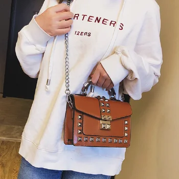

Net Red Small Black Bag Female 2018 New Chain Diamond Hand Bag Shoulder Bag Fashion Oblique Small Square Bag