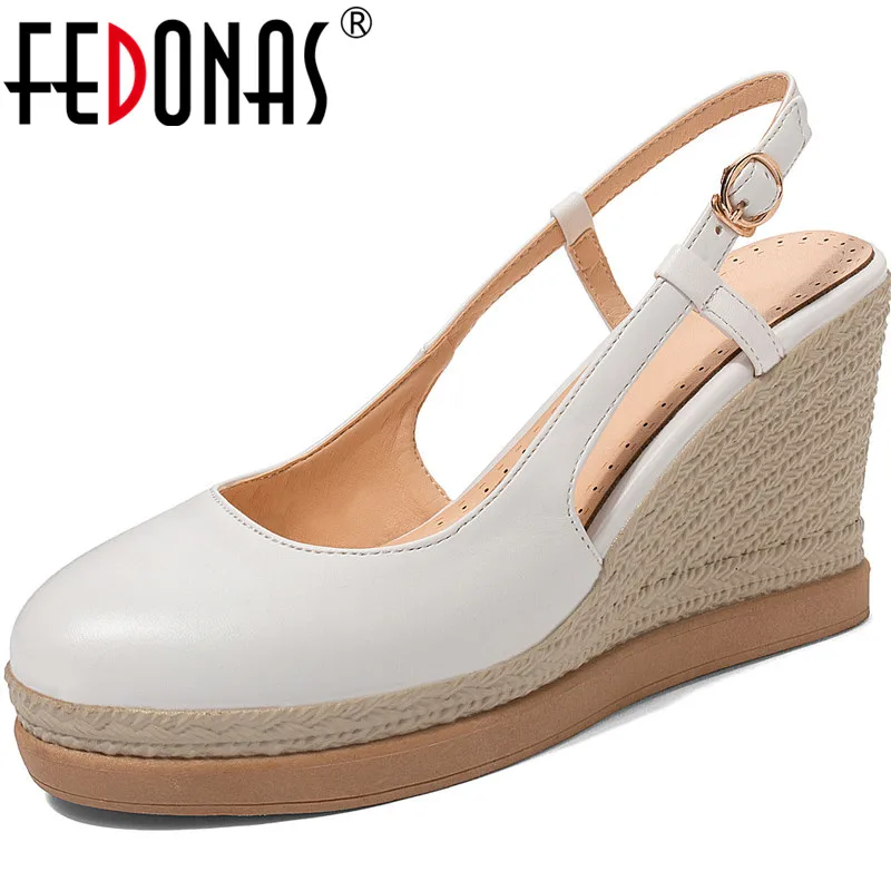 

FEDONAS Top Quality Wedged Platforms High Heels Pumps Metal Buckle Round Toe Women Shoes Party Dancing Fashion 2020 Shoes Woman