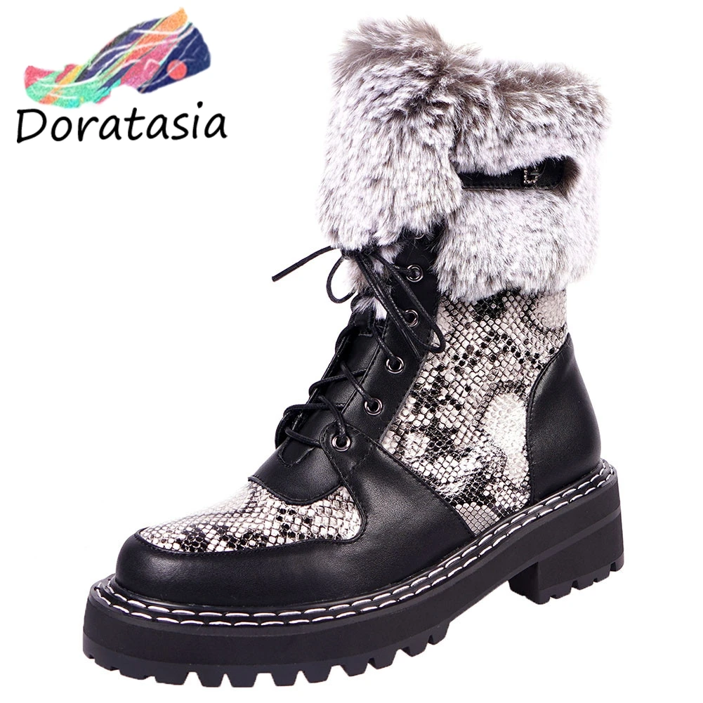

DORATASIA New 34-42 Luxury Brand Ankle Platform Fur Boots Women 2020 Winter Warm Patchwork Boots Low Heels Shoes Woman