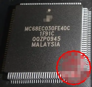 

IC NEW 100% MC68EC030FE40C