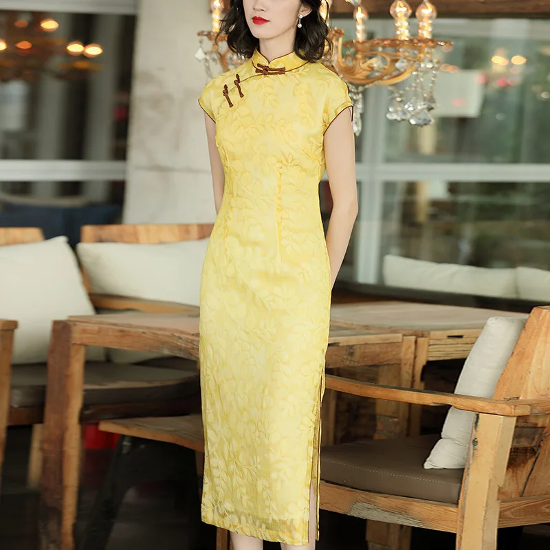 

[Agent Main Push Have Preferential Price] 2019 Spring And Summer Glorious Improved Flocked Mid-length Cheongsam Dress 90126