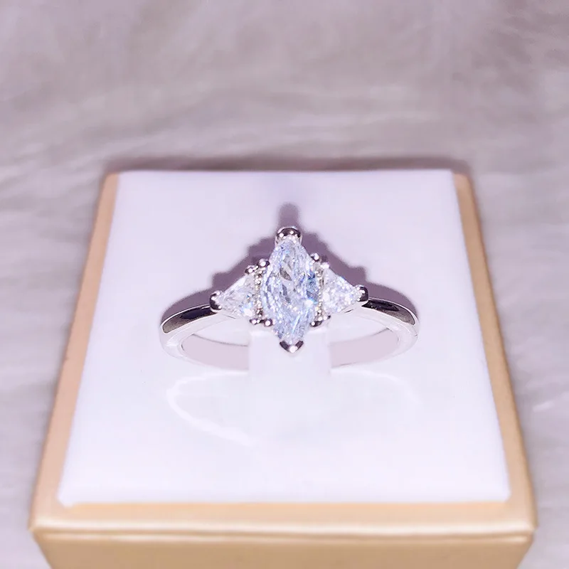 

Woman Fine Jewelry Silver Wedding Rings for Couples S925 Sterling Silver Office Water Drop Diamond Rings Filled Womens Luxury