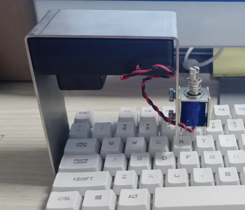 clicker chave automatica teclado clicar artefato pressione 01