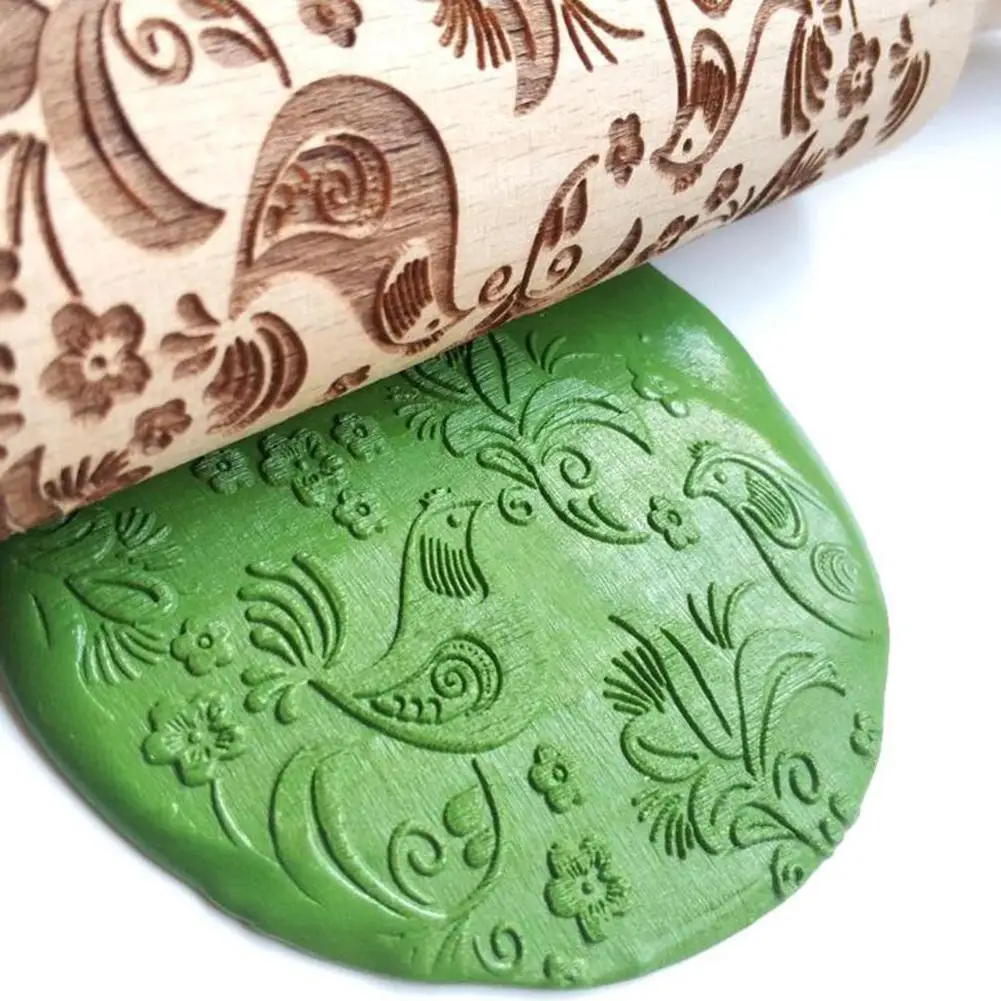 

43*5cm Christmas Embossing Wooden Rolling Pin Baking Cookies Noodle Biscuit Fondant Cake Making Dough Patterned Roller Snowflake