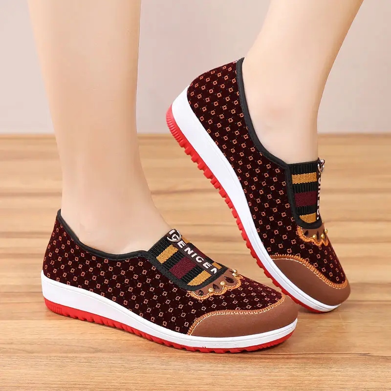 Shoes Women's Soft Bottom Non-Slip Middle-aged Leisure Cloth Flats Mom Shoes Female Casual Zapatos De Mujer