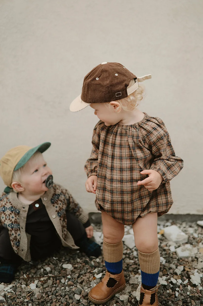 12431902143_918428038