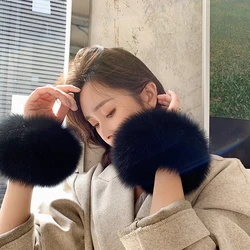 2020 Real Women Genuine Fox Fur Cuffs Hand Wear Raccoon Fur Cuff Lady Bracelet Wristband Arm Warmer Decoration Bracelet Sleeve