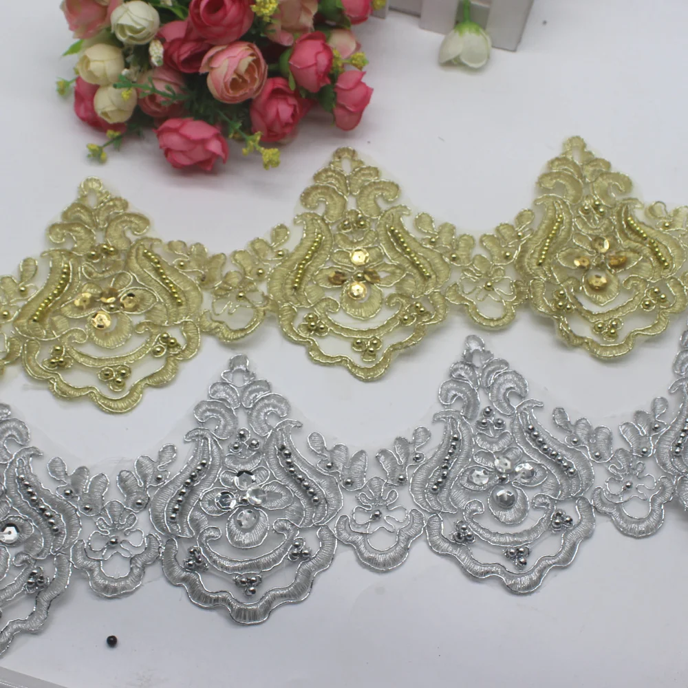 Günstige Perlen Blume Spitze 3D Pailletten Hochzeit Spitze 2 Yds Lot Gold Bestickt Trimmt Scalloped Spitze Applique Blume Grenze 11CM