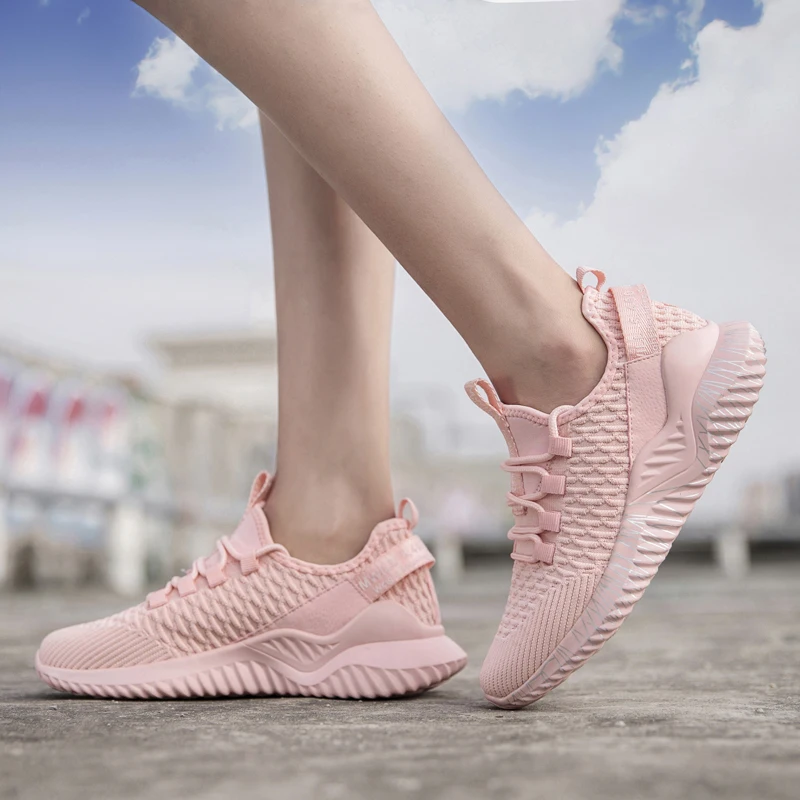 Повседневное Для женщин кроссовки ультра-высокие светильник Спортивная дышащая женская обувь на плоской подошве обувь розовый корзина Tenis; модная женская прогулочная обувь; Мужская обувь