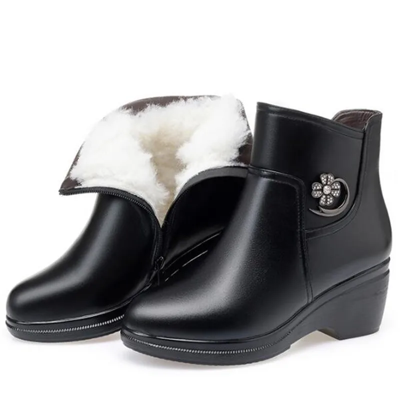 

2019 New Full Genuine Leather Plus Plush / Wool Warm Winter Boots Women Boots Non-slip High-heels Warm Shoes Fashion Ankle Boots
