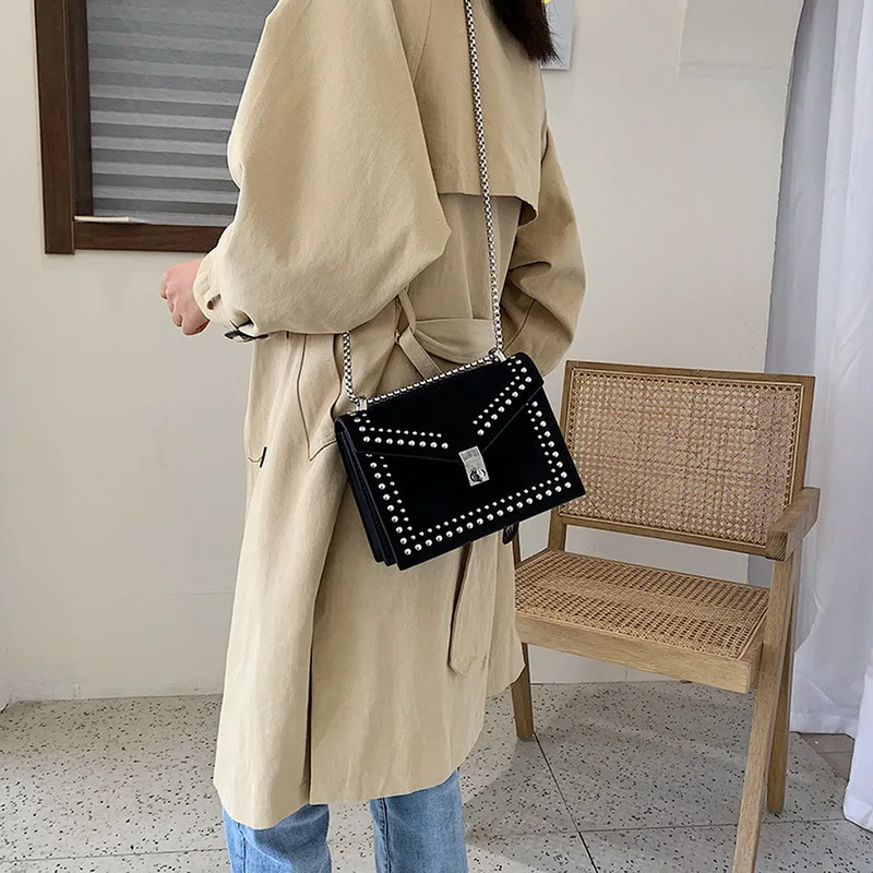 

JODIMITTY 2020 Vintage Leather Crossbody Bags For Women Travel Handbag Chain Fashion Rivet Lock Small Shoulder Messenger Female