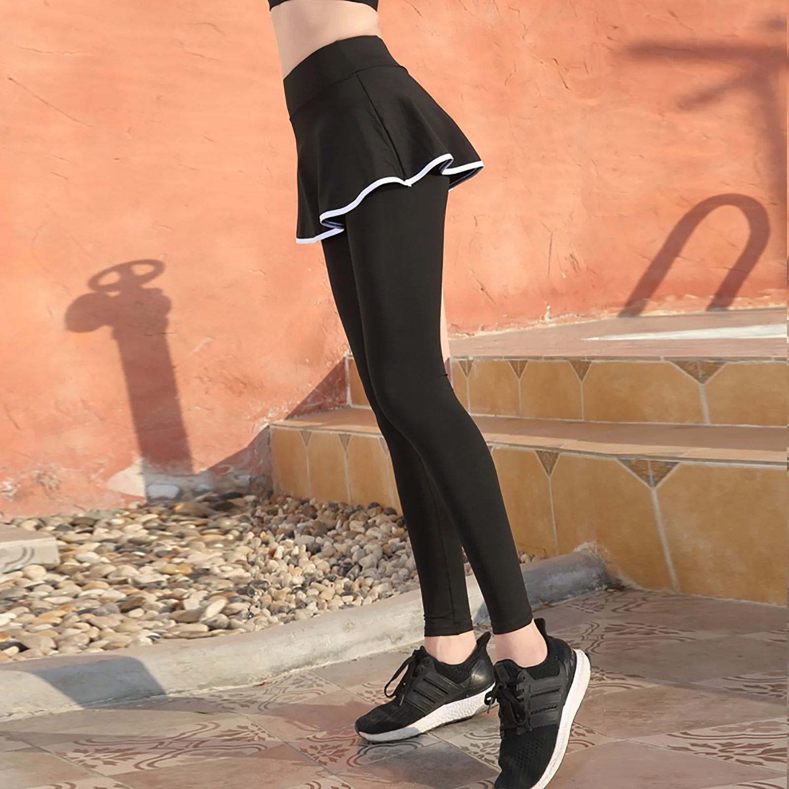 2-1 Black Ankle-Length Skirted Leggings – Sol Sister Sport