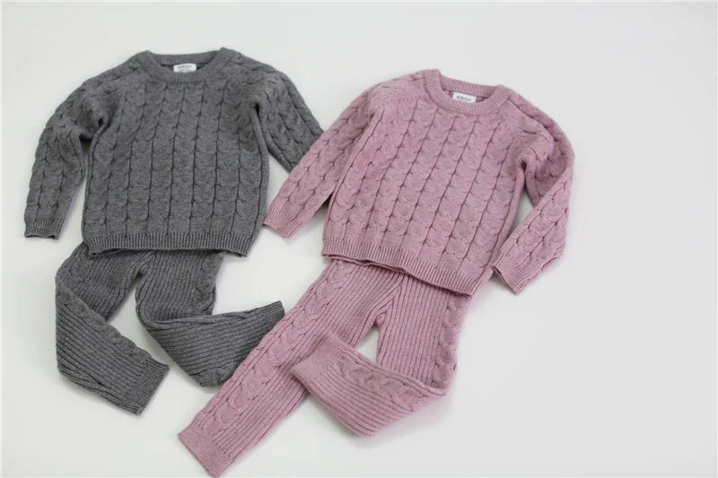 11865971186_1256229307