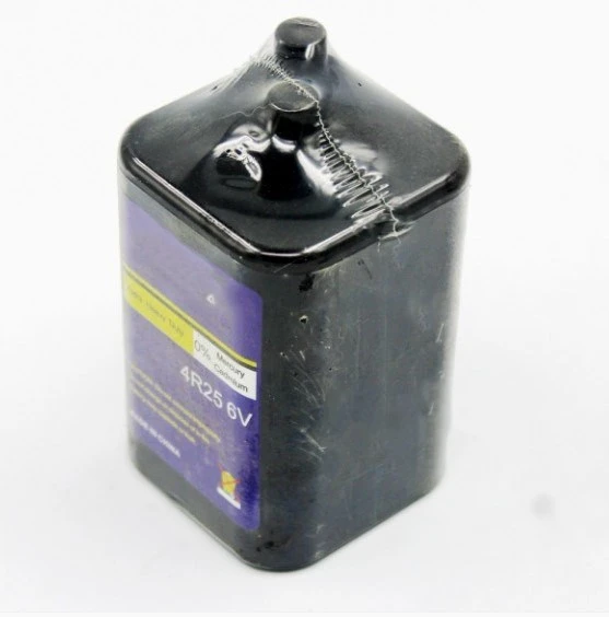 6 Volt 15 AH Alkaline Screw Top Lantern Battery 4LR25