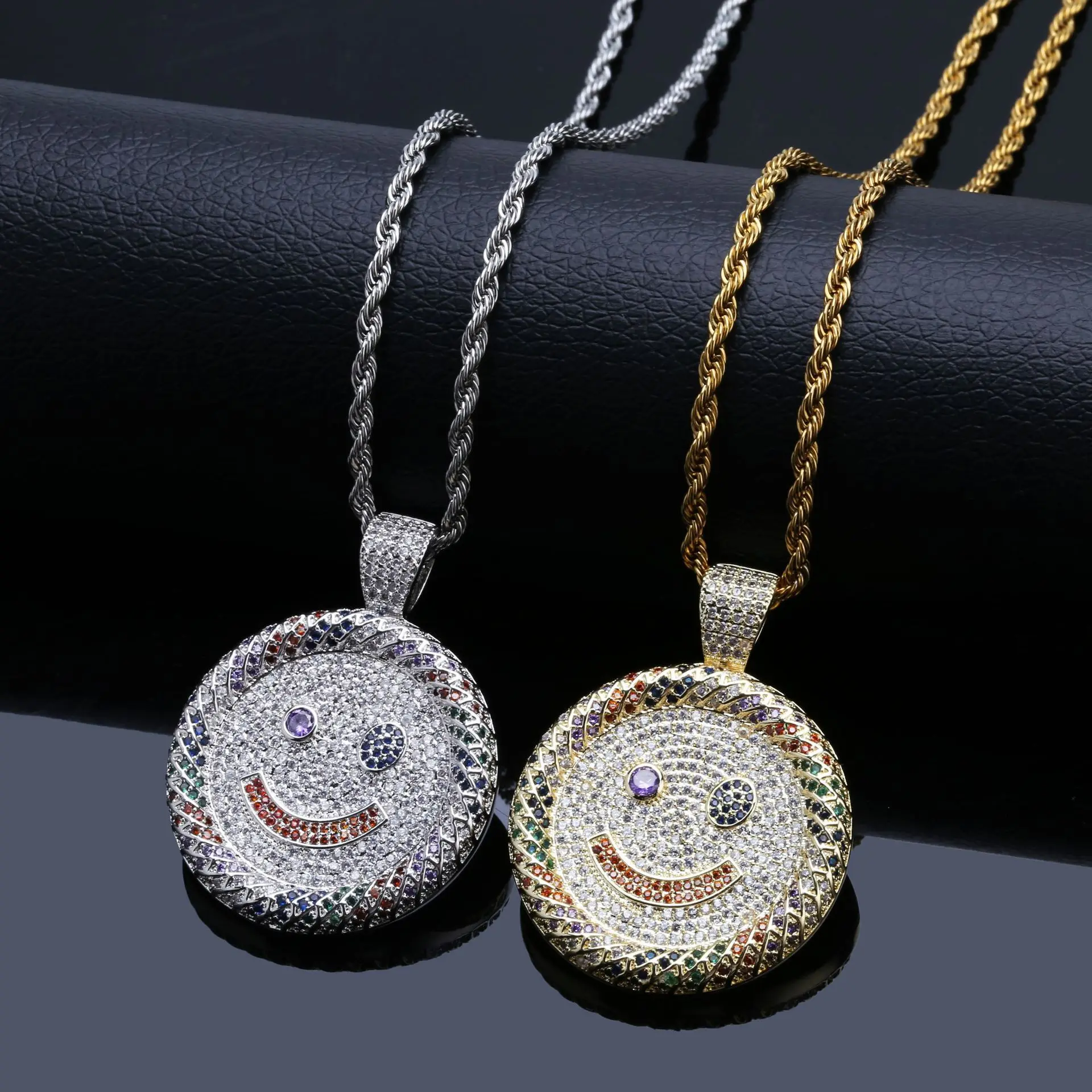 

Europe And America Hot Selling Smiley Pendant Micro Studded Zircon Men And Women Popular Brand Necklace Ornament EBay Amazon Cro
