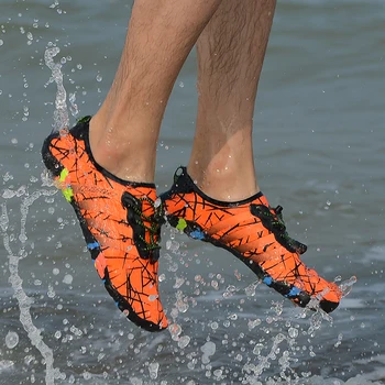 

2019 Water Shoes Men Summer Beach Shoes Breathable Upstream Aqua Shoes Quick Dry Woman Wading Sandals Diving Swimming Socks