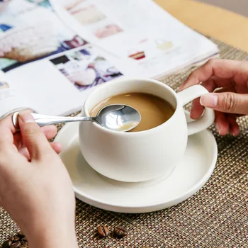 

Apple shape ceramic coffee cup set