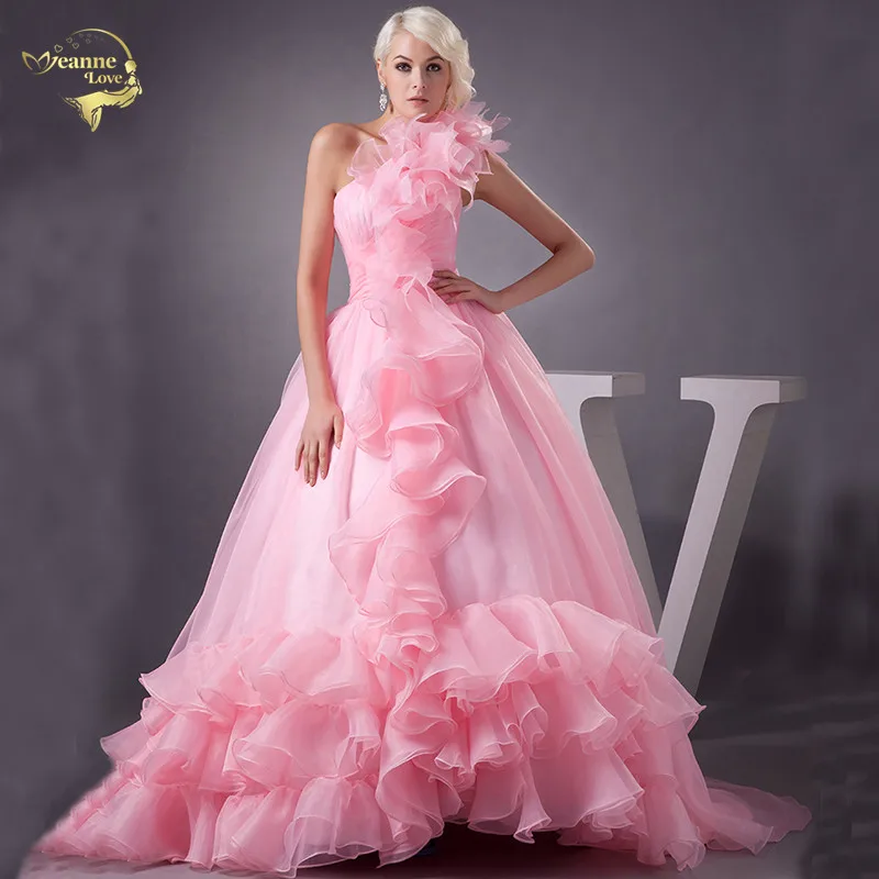 Нежное платье. Нежно розовое свадебное платье. Шикарное розовое платье. Розовый. Свадьба в розовых оттенках.