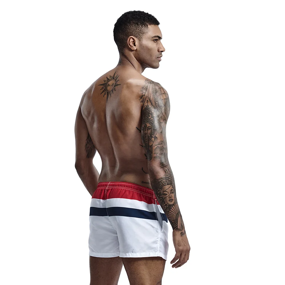 Shorts de praia e surfe