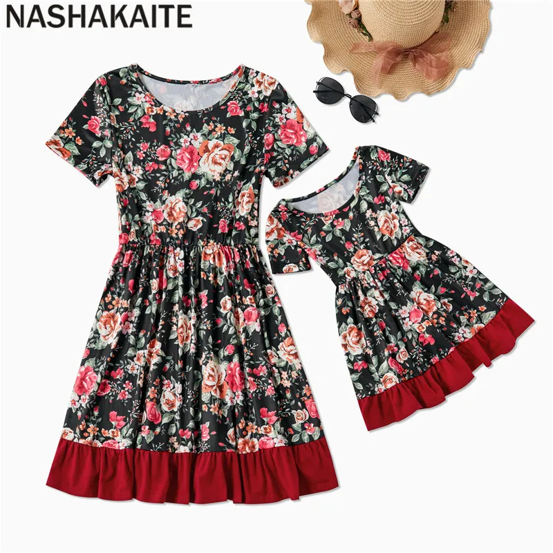 NASHAKAITE/платья для мамы и дочки платье в стиле пэчворк с короткими рукавами и цветочным принтом для мамы и дочки; одежда для маленьких девочек «Мама и я»