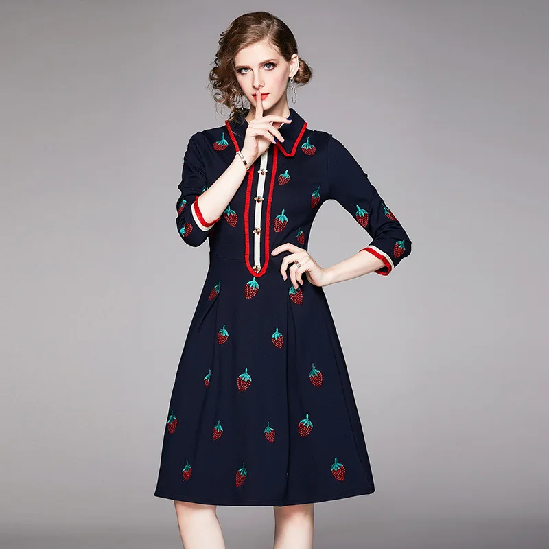 

Europe And America 2019 New Style Elegant Elegant Contrast Color Peter Pan Collar Machine Embroidery Waist Hugging Slimming Medi