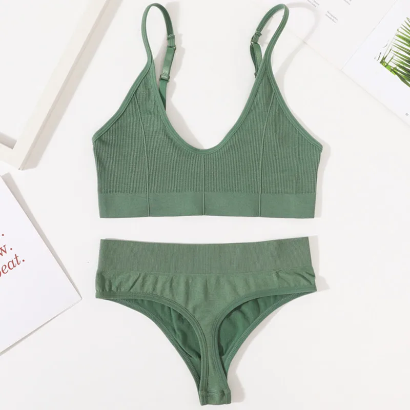 Women's Seamless Comfort Bralette and Thong Lingerie Set