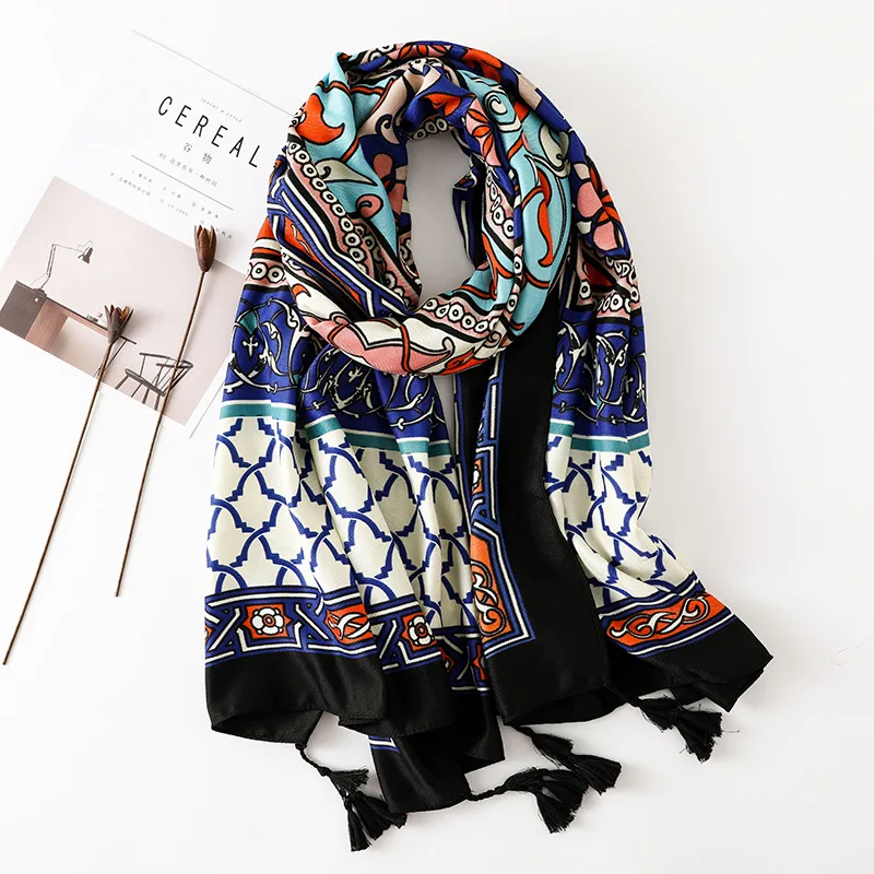 

New 2020 Luxury Brand Cotton Scarf Women Shawls and Wraps Fashion African Floral Scarves Wrap Neck Foulards Muslim Hijab Sjaal