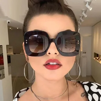 

Brand Design Trend Black Shield Oversized Sunglasses Women Men Rivet Square Sun Glasses Female Oculos One Piece Eyewear UV400