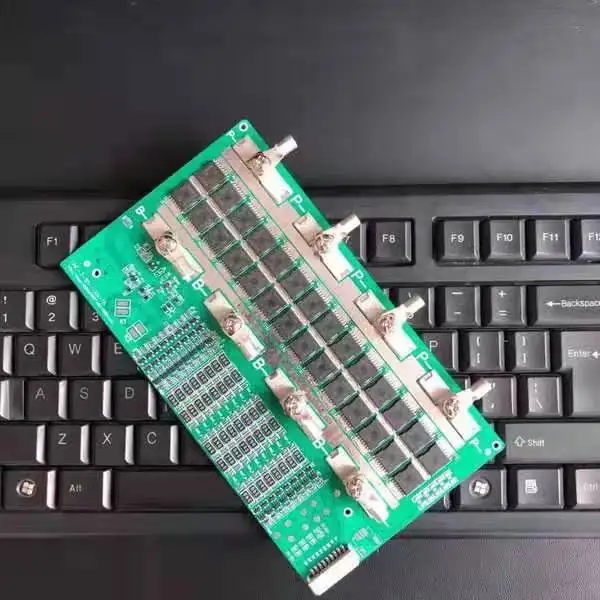

Three String Four String Lithium Battery Protection Board 12V 14.8V 16.8v with Balanced High Current