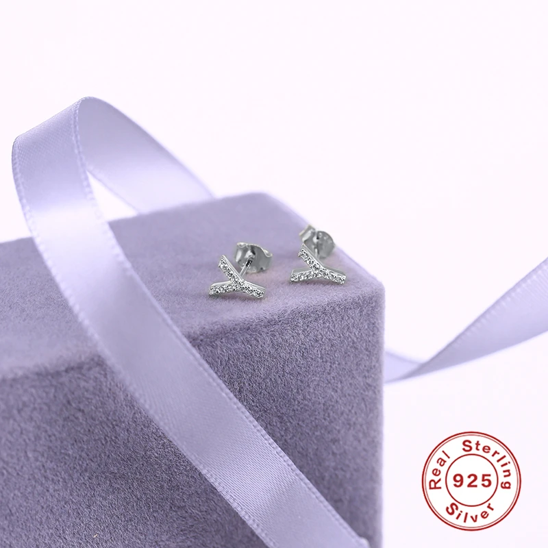 CANNER Small 925 Sterling Silver Alphabet Stud Earrings for Women Exquisite Zircon Cartilage Piercing 26 Letter Earings Jewelry