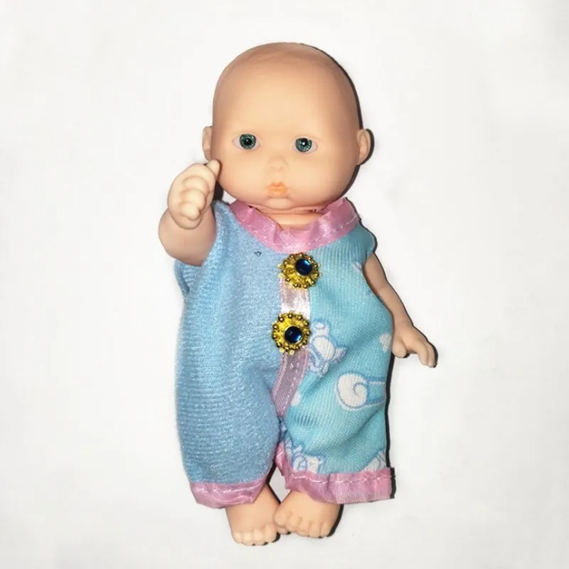 Reborn baby куклы в одежде и многие милые Младенцы Новорожденный ребенок является обнаженной игрушкой детские игрушки куклы в одежде - Цвет: 8 Clothes and dolls