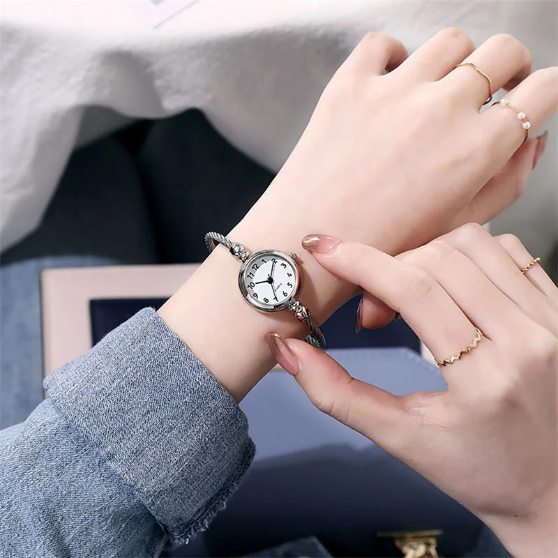 Women Watches Luxury Gold Bangle Bracelet Watches Stainless Steel Retro Ladies Quartz Wristwatches Fashion Casual Women Dress Colck Watch