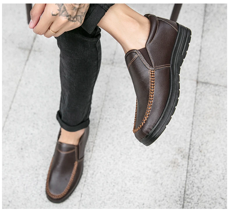 Men Loafers Light Leather Casual Shoes 2020 Autumn Male Outdoor Walking Shoes Comfortable Mens Sneakers Soft Loafers Mens Shoes