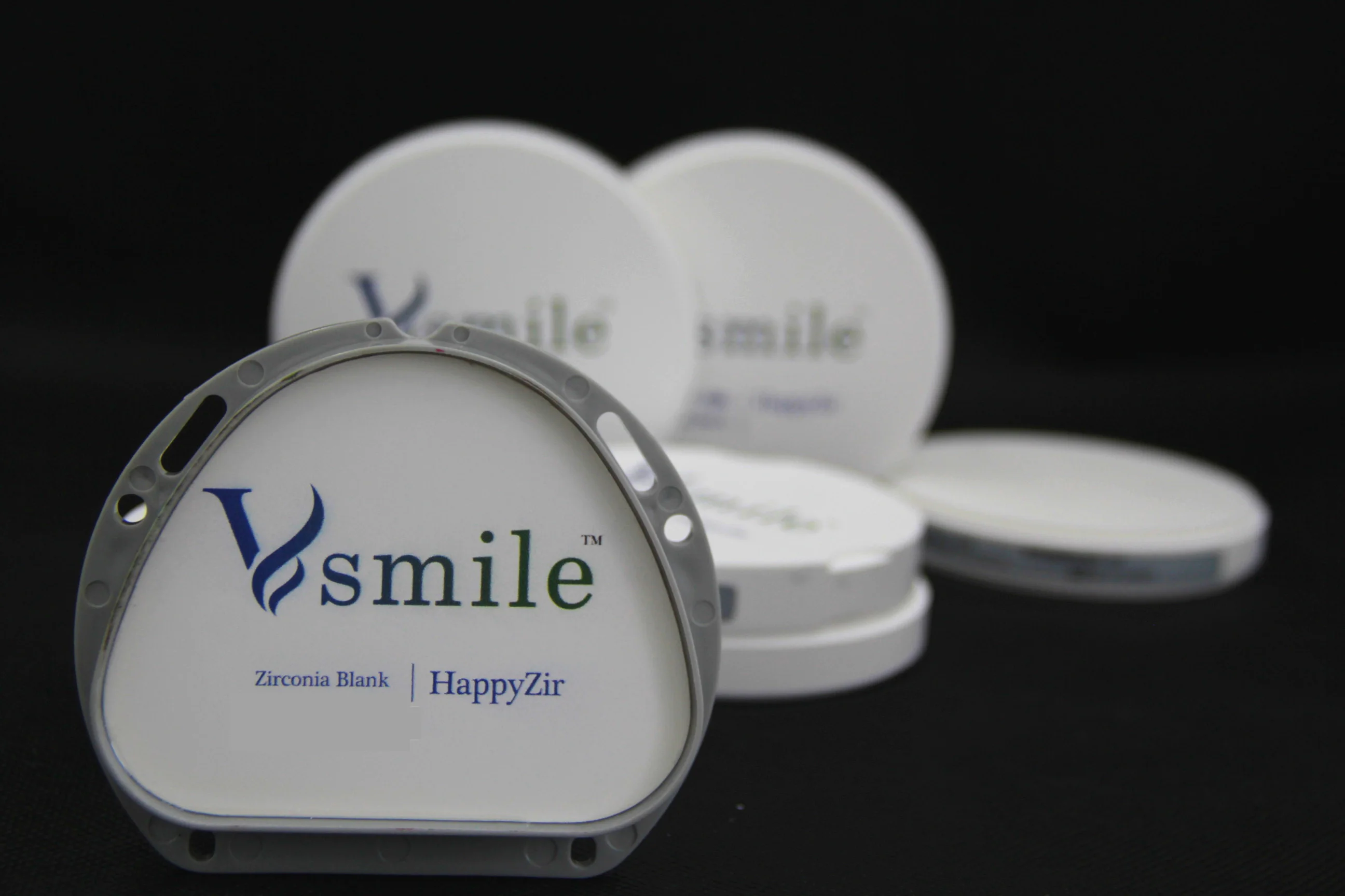 Material dental crown ST zirconia Amann Girrbach system 4