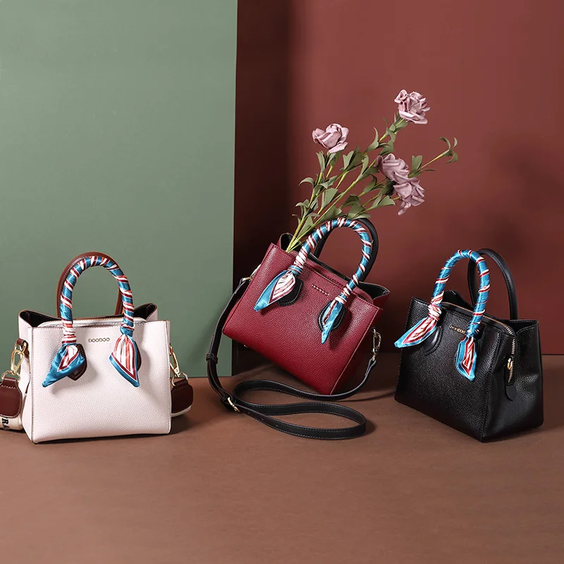 

2019 New Autumn And Winter Fashion Simple Shoulder Slung Female Bag ins Fashion Bride Bag Wedding Portable PU Handbags