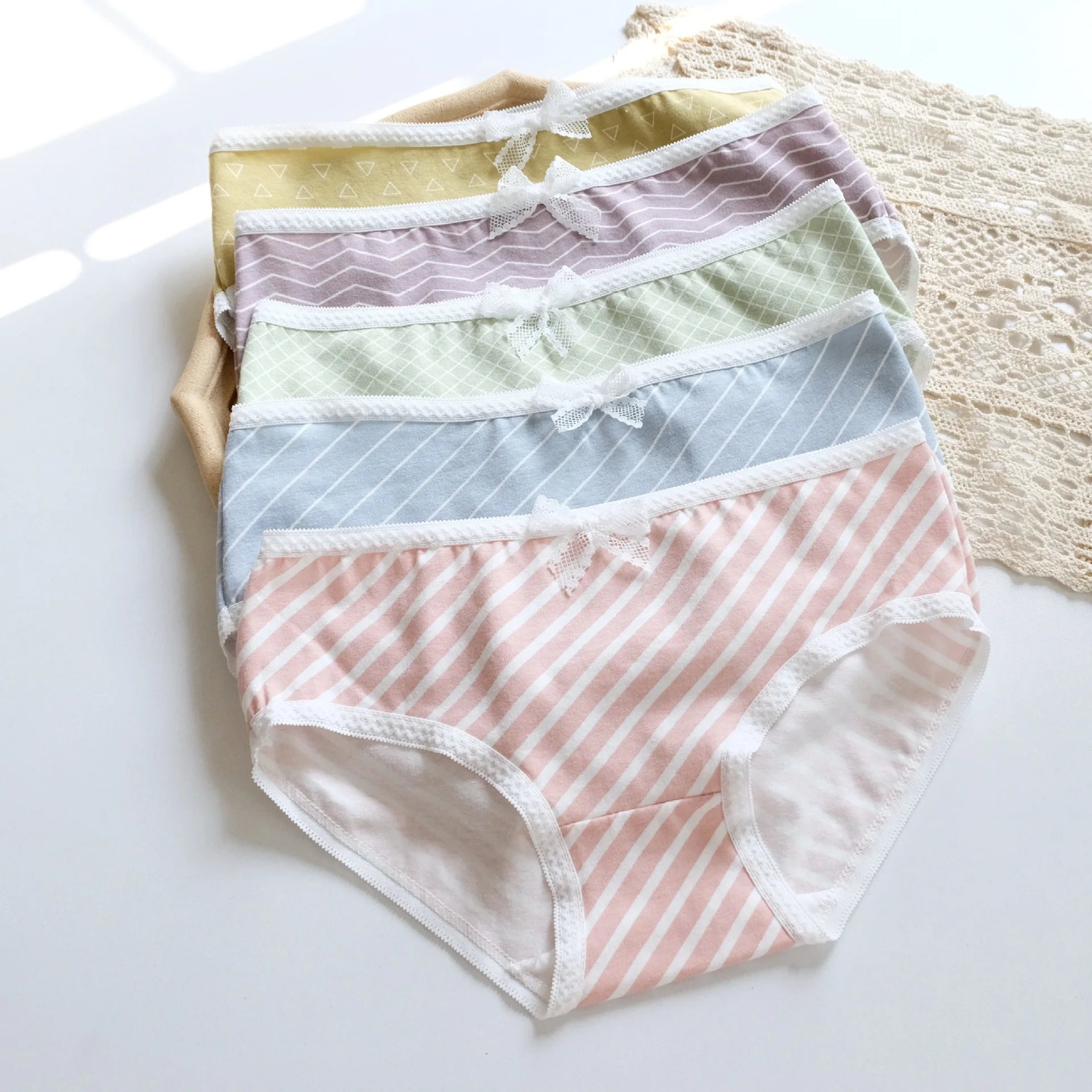 

3Pcs/set Cotton Women Panties Underwear 95% Cotton Breathable Stripe Candy Color Women Girl Briefs Underpant Lingerie Panty