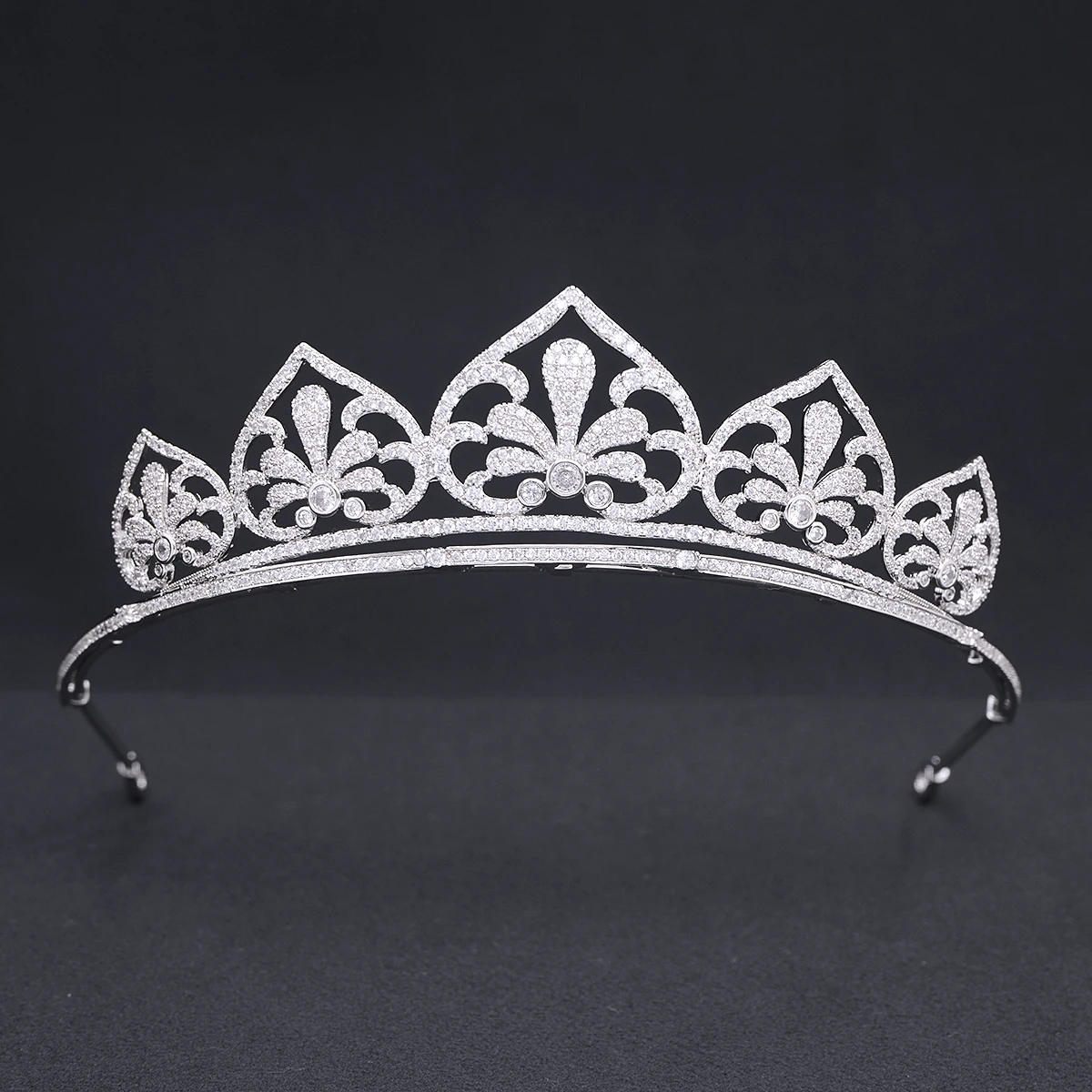 

Pretty Cubic Zirconia Royal Tiara for Wedding,Crystal Princess Tiaras Diadem for Girl,Prom,Party Head Jewelry CH10393
