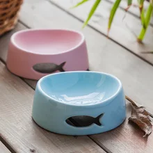 Fabryka sprzedaż bezpośrednia kreatywne ceramika zwierzęta domowe są miska dla kotów 5.5-Cal w kształcie ryby diao diantong Aboral naczynia i miski karma dla kotów uchwyt na Ro(China)