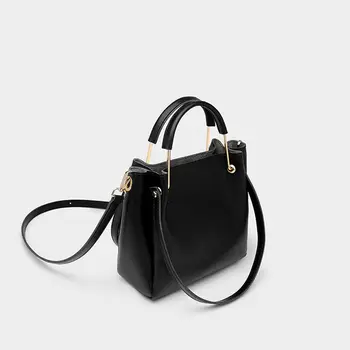 

Popular Design Large Tote Bag For Women REACH Standard PVC Leather Handbag Detachable Shoulder Strap Lady Messenger Travel Bag